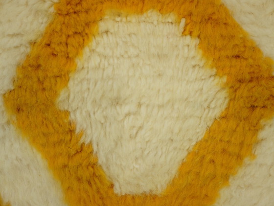 Image 1 of Berber Rug - 254 Cm X 160  Cm - Yellow And White Wool