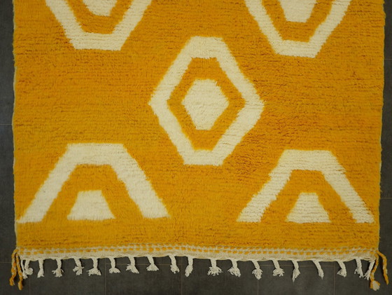 Image 1 of Berber Rug - 254 Cm X 160  Cm - Yellow And White Wool