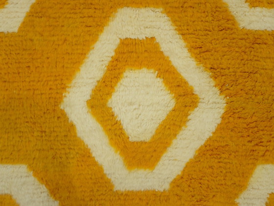 Image 1 of Berber Rug - 254 Cm X 160  Cm - Yellow And White Wool