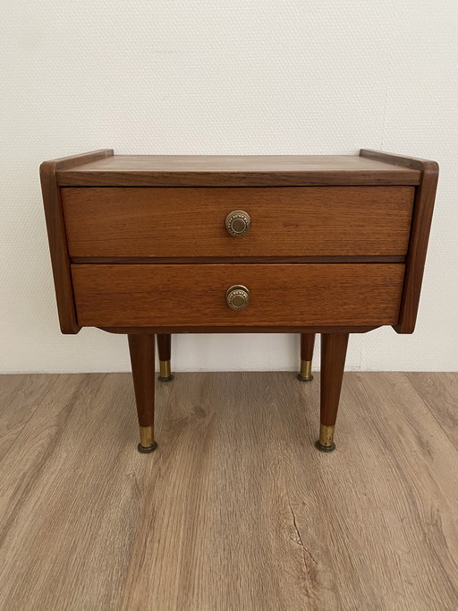 Vintage nightstand/drawer cabinet