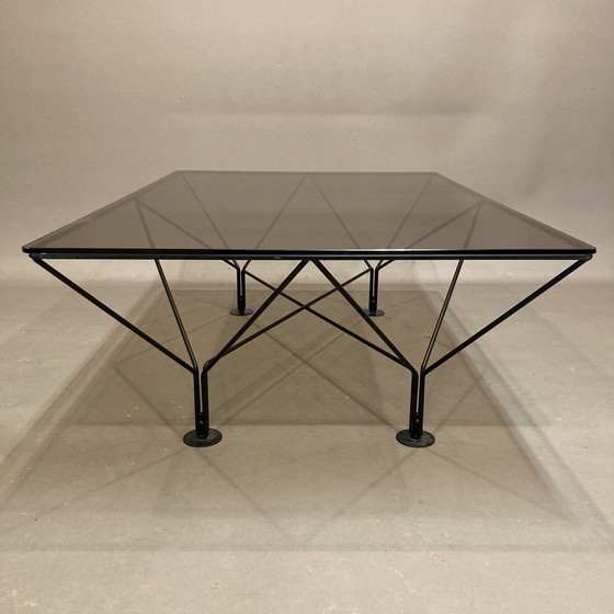 Image 1 of Design coffee table in glass and metal.