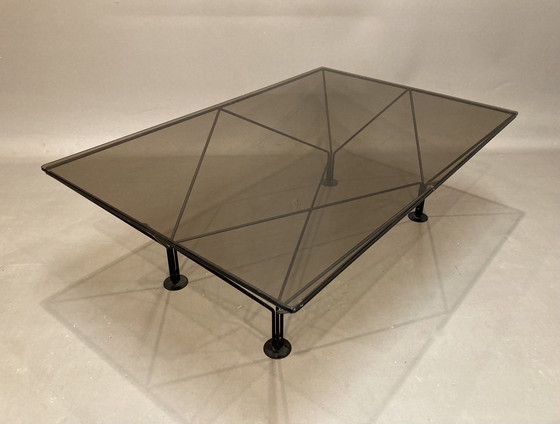 Image 1 of Design coffee table in glass and metal.