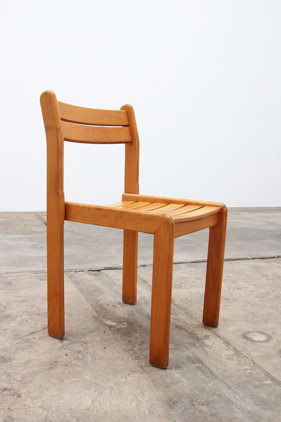 Image 1 of Lotto di sedie impilabili francesi d'epoca in legno di faggio, 1960