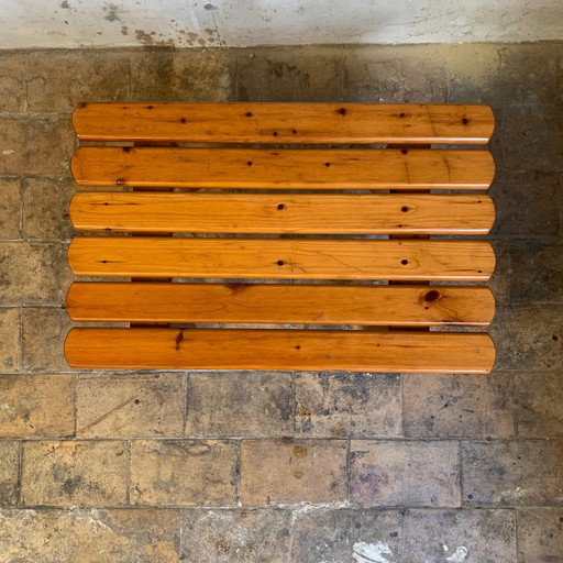 Small coffee table in solid pine