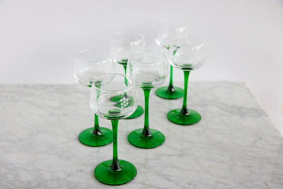 Image 1 of 6x Luminarc White Wine Glasses