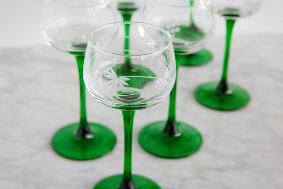 Image 1 of 6x Luminarc White Wine Glasses