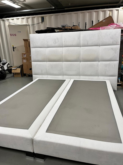 Erik Kuster box spring