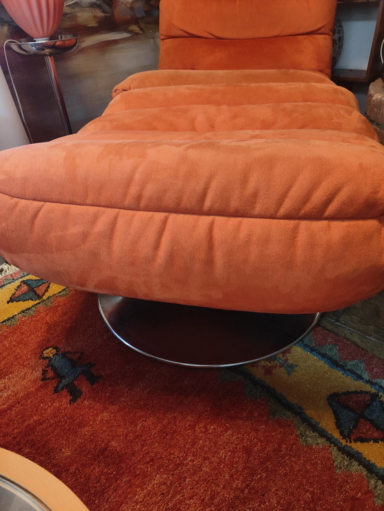 Image 1 of Fauteuil de relaxation Chateau d'Ax orange avec pouf assorti