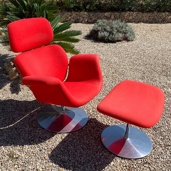 Image 1 of Artifort Big Tulip armchair with footstool