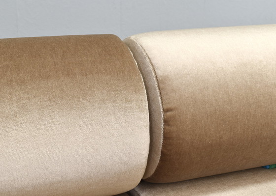 Image 1 of Divano &#39;Corbi&#39; di Klaus Uredat in New Mohair per COR, Germania – 1969