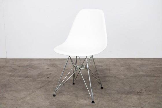 Image 1 of 2x Vitra RE DSR Eames Plastic Chair