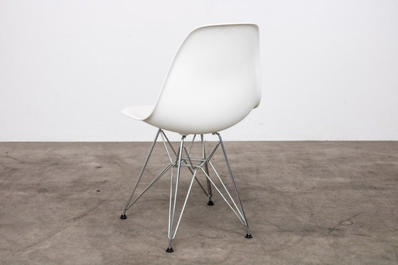 Image 1 of 2x Vitra RE DSR Eames Plastic Chair