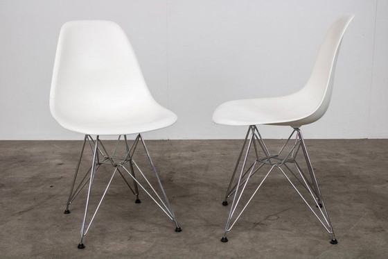 Image 1 of 2x Vitra RE DSR Eames Plastic Chair