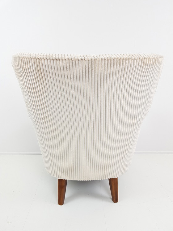 Image 1 of Artifort Theo Ruth off white rib corduroy newly upholstered