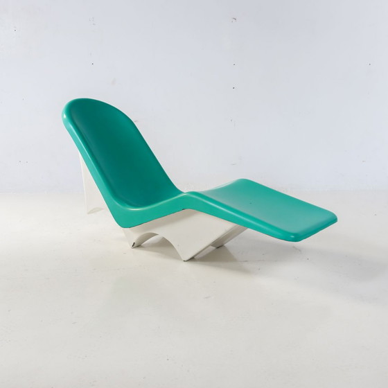 Image 1 of Space Age Fibrella lounger Le Barron