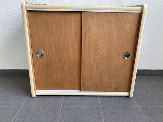 Image 1 of Armoire murale vintage avec portes coulissantes