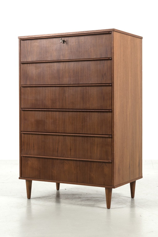 Danish chest of drawers