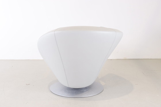 Image 1 of Leolux Parabolica swivel armchair