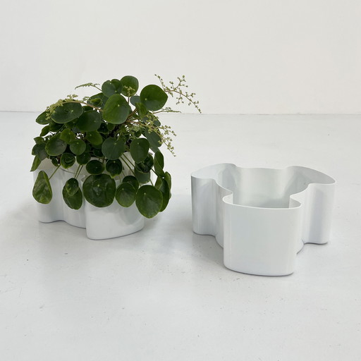 Pair Of White Single Puzzle Planters From Visart, 1970S