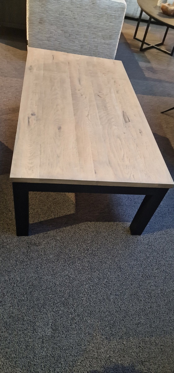 Image 1 of Coffee table 140/70/46 Chita