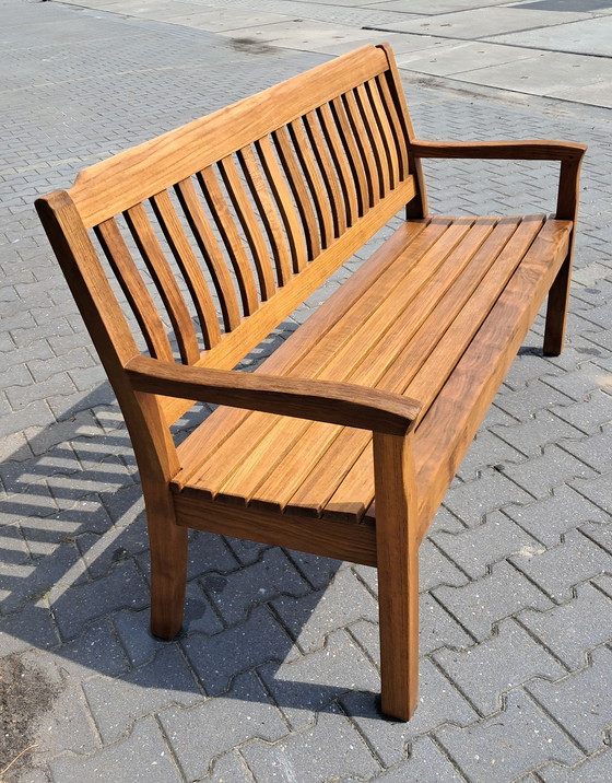 Image 1 of Gloster teak garden bench 150 cm wide