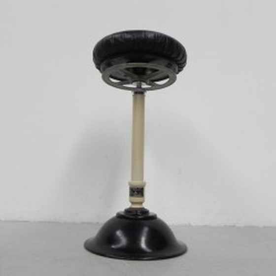 Image 1 of Tabouret de dentiste, tabouret d'opération, tabouret mobile par Ritter - 1930s