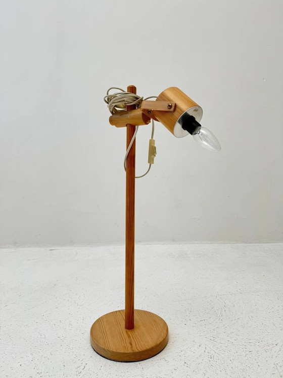 Image 1 of Interesting wooden table lamp