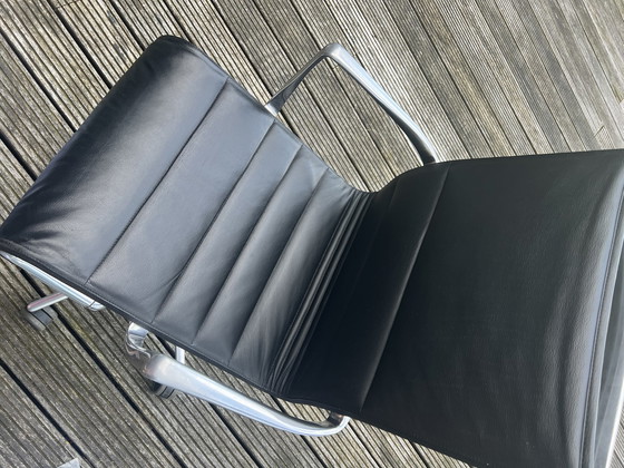 Image 1 of Alias office chair black leather