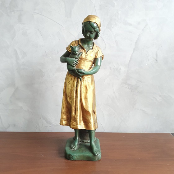 Image 1 of Statuetta &quot;Ragazza con gatto&quot; dei fratelli Van Paridon, inizio XIX secolo