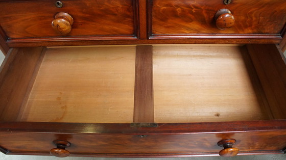 Image 1 of Mahogany Chest of Drawers With 5 Drawers