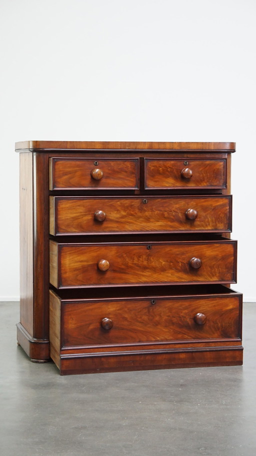 Mahogany Chest of Drawers With 5 Drawers