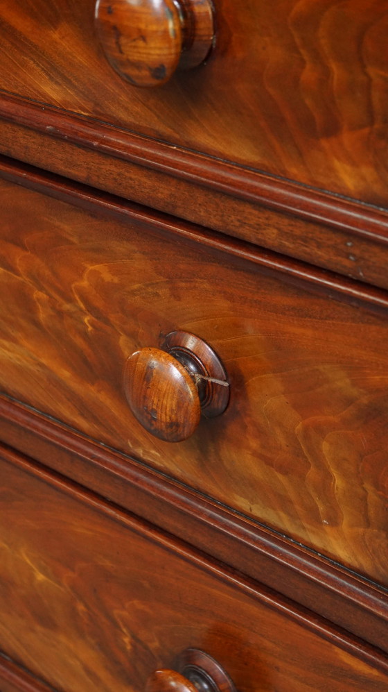 Image 1 of Mahogany Chest of Drawers With 5 Drawers