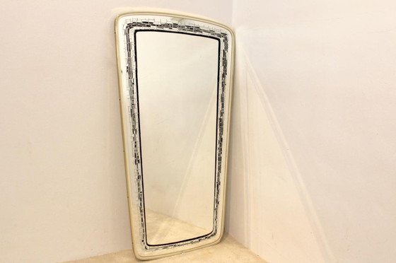 Image 1 of Miroir français encadré Mid Century