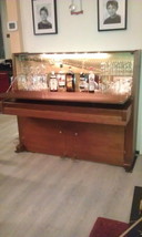 Piano vintage bar à boissons