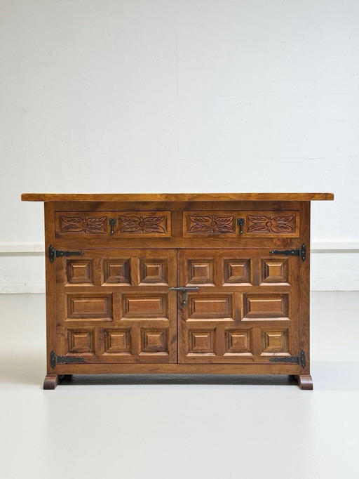 Spanish Catalán chest of drawers made of walnut, 1920s