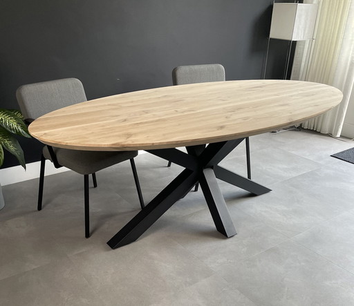 New Oak Tables Oval 220X110 Rejuvenated - Solid Oak - With Matrix Leg