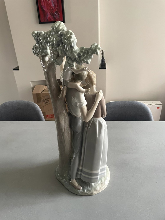 Image 1 of Lladro Statue "La Familia"