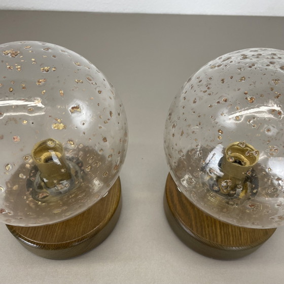 Image 1 of Juego de dos lámparas de mesa de madera de roble y bola de cristal de Temde Lights, Alemania, década de 1970