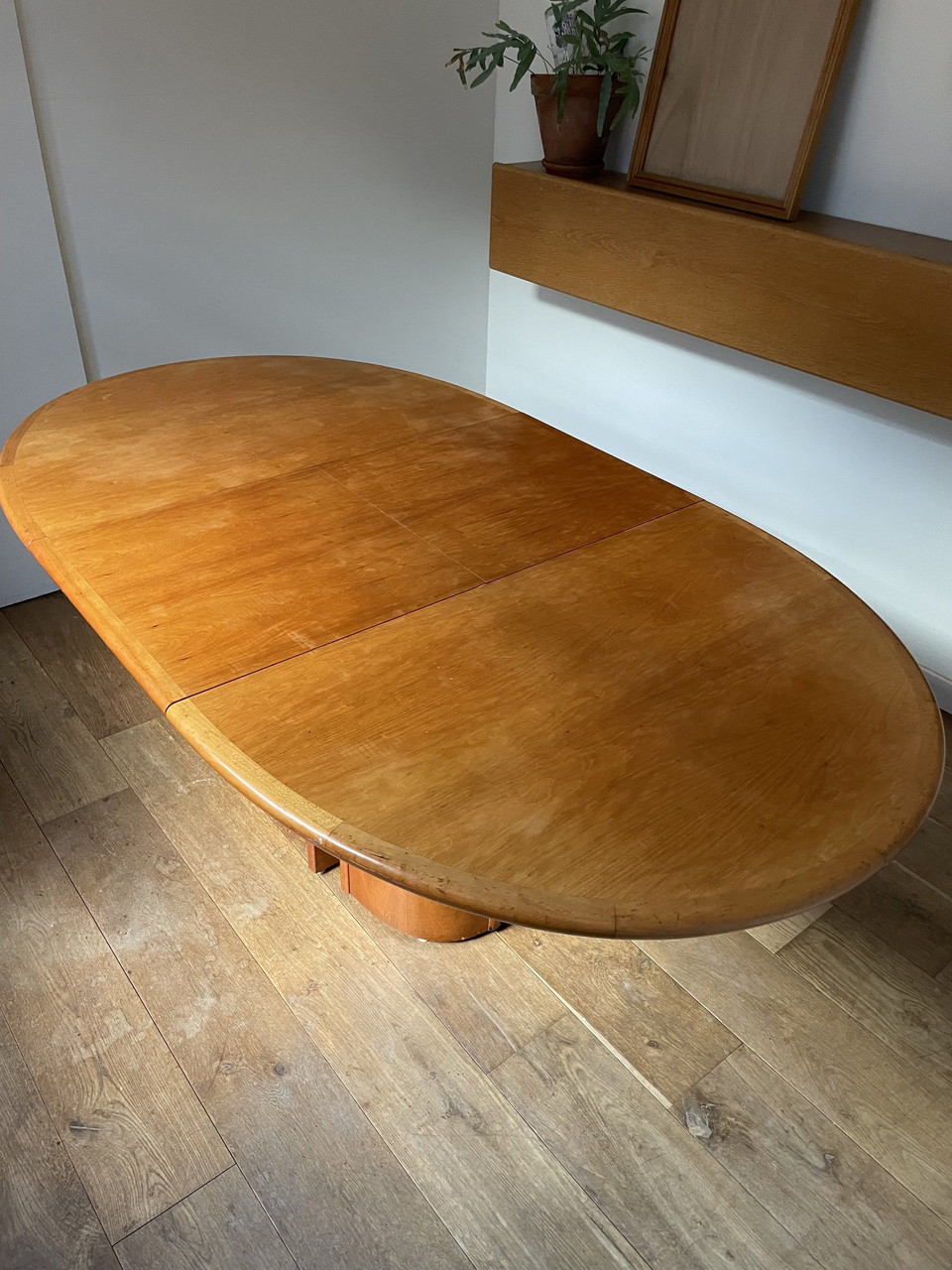 1 Skovby Table | €1,200 | Whoppah 1 Skovby Table | €1,200 | Whoppah