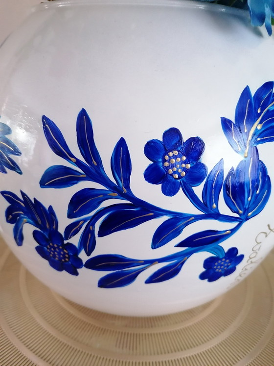 Image 1 of Hand-painted Globe Vase 'Delftware', Artist Evalien Ritmeester