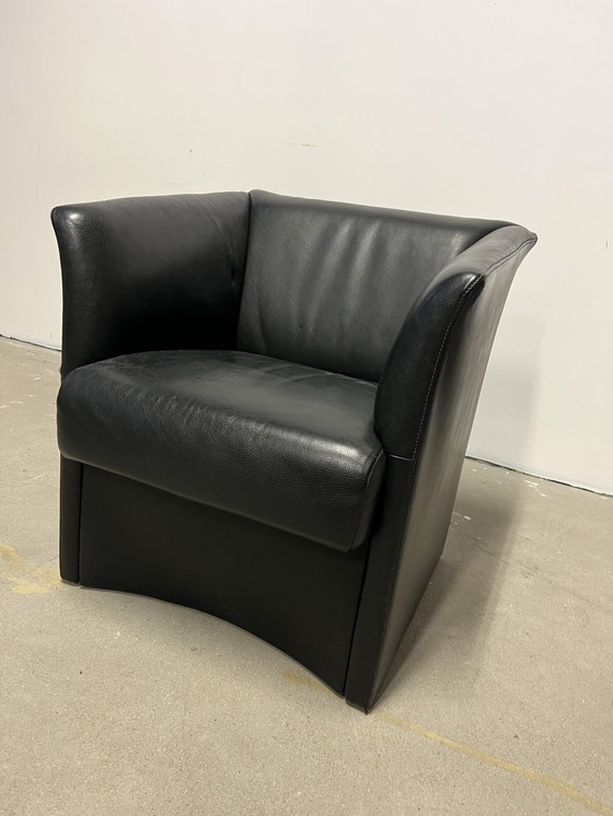 Image 1 of Fauteuil club Jori en cuir noir