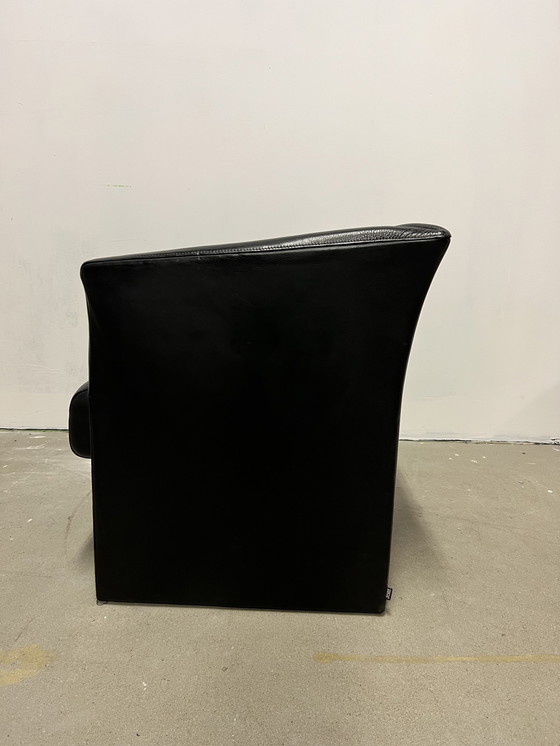 Image 1 of Fauteuil club Jori en cuir noir