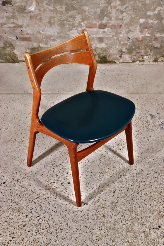 Image 1 of 4X Erik Buch - Model 310 Chair