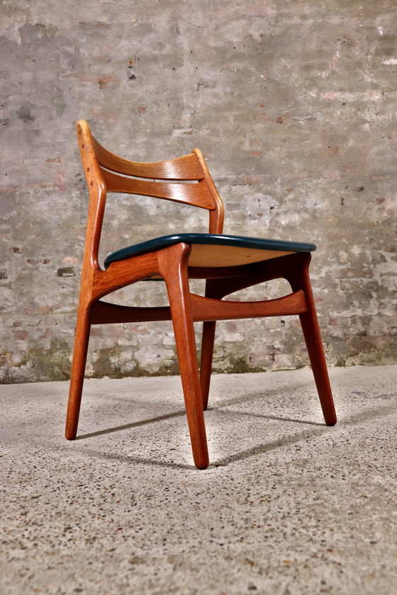 Image 1 of 4X Erik Buch - Model 310 Chair