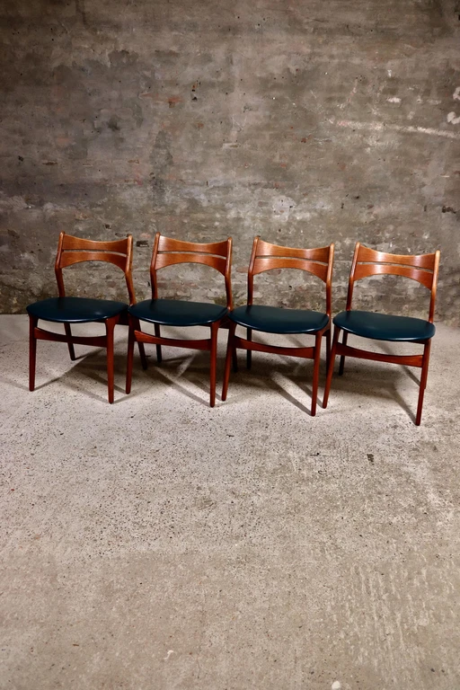 4X Erik Buch - Model 310 Chair