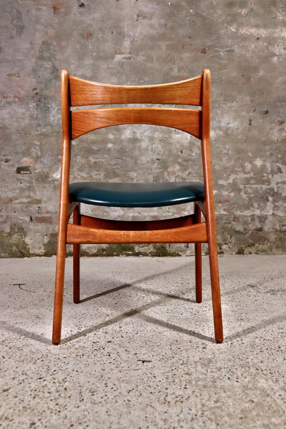 Image 1 of 4X Erik Buch - Model 310 Chair