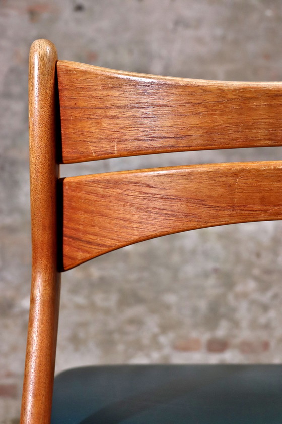 Image 1 of 4X Erik Buch - Model 310 Chair