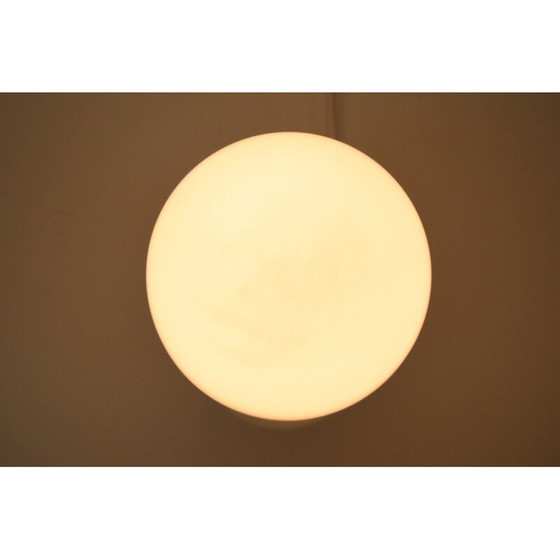 Image 1 of Lampada da tavolo vintage in vetro opalino e ottone, Cecoslovacchia, anni '70