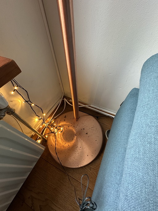 Beautiful Copper Coloured Arc Lamp !! Hard To Find Anymore.