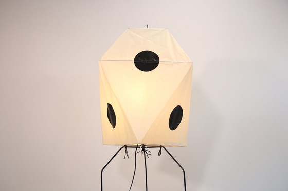 Image 1 of Lampadaire Akari UF3 Q par Isamu Noguchi